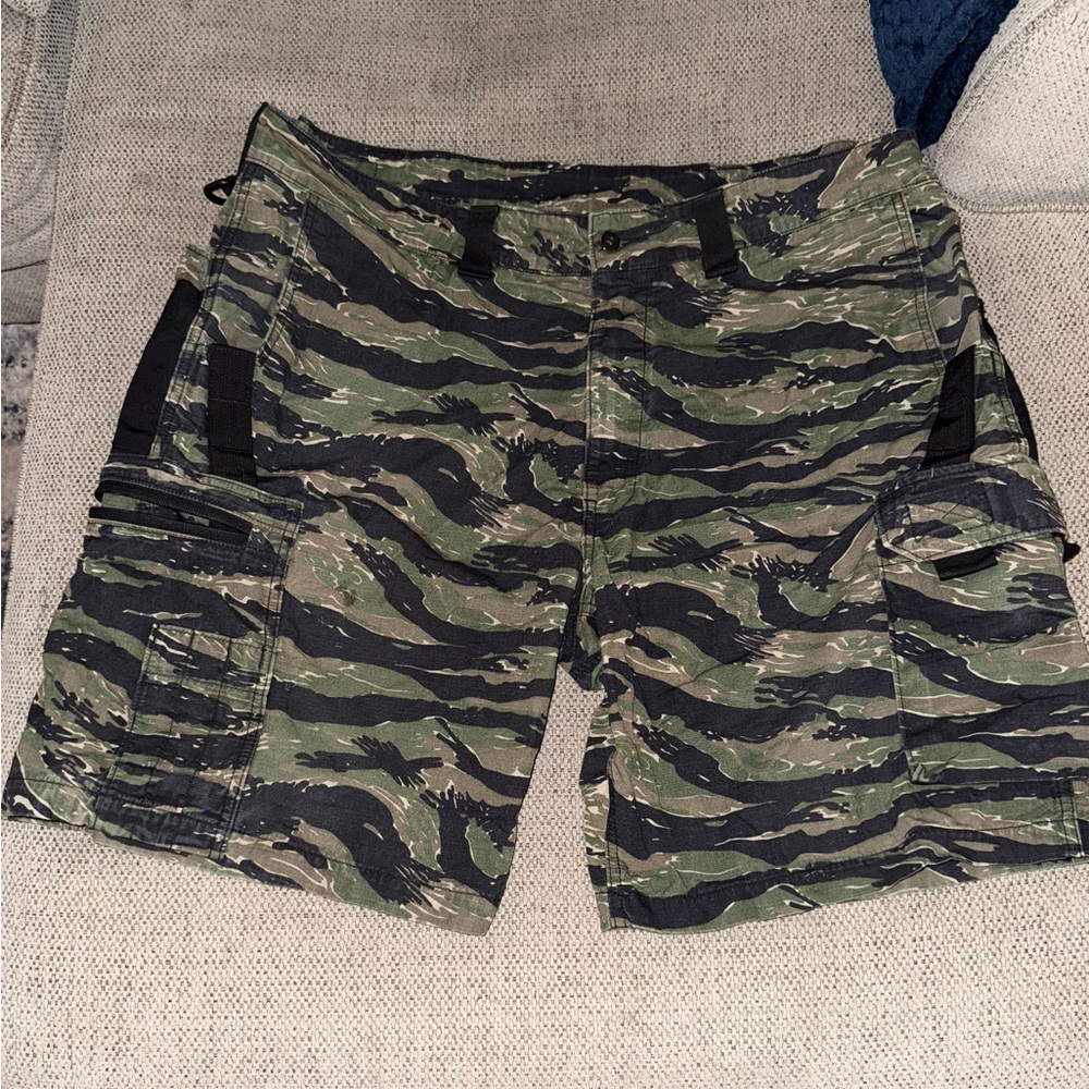 Kitanica Tiger Camo Cargo Shorts